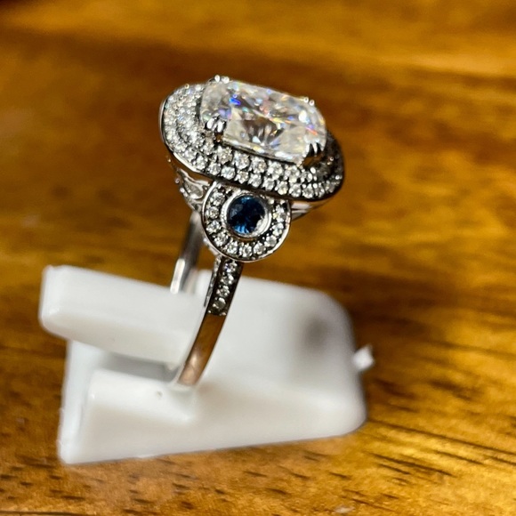 Platinum Antique Style 3ct Crushed Ice Cushion Moi - Picture 4 of 10